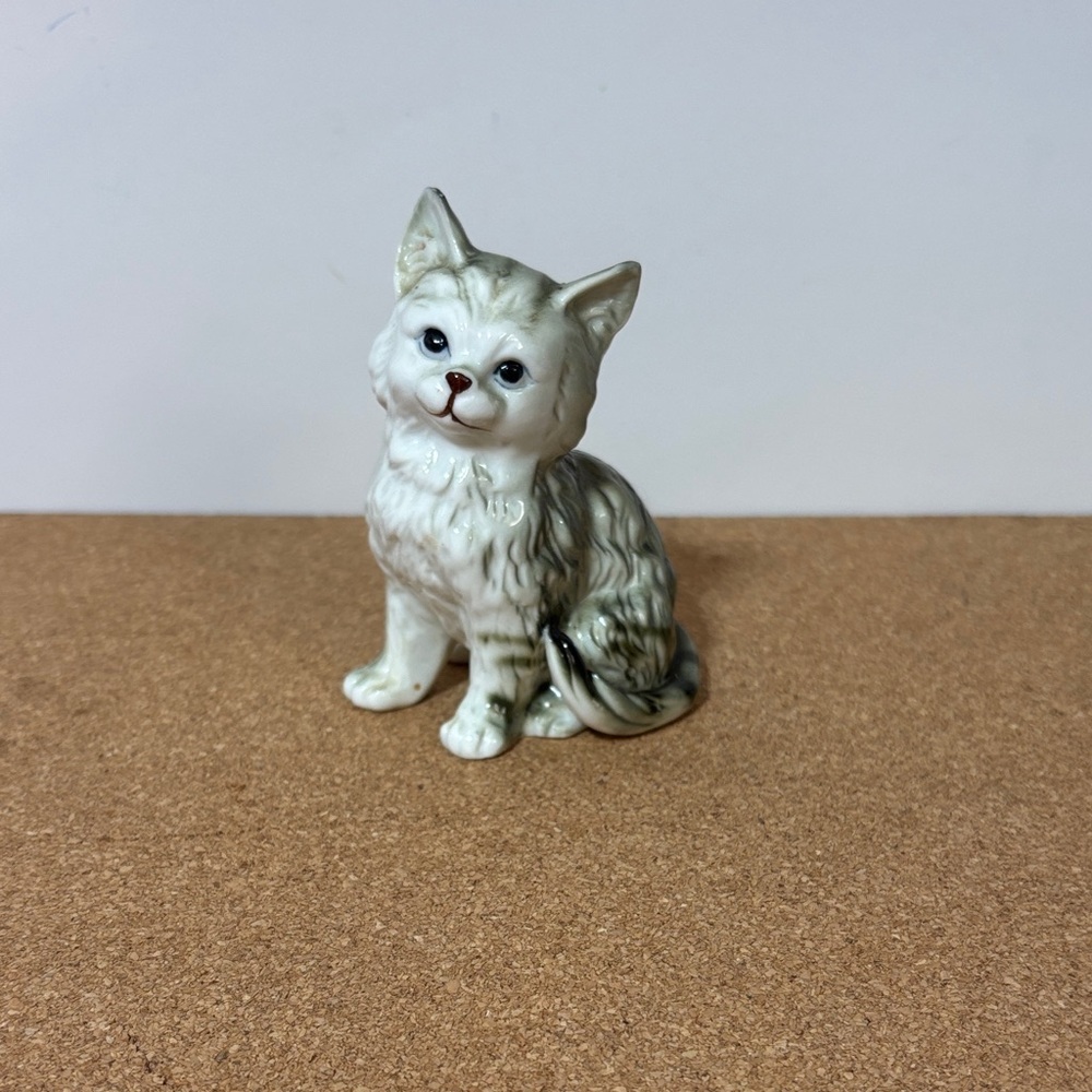 Vintage Porcelain Sitting Cat Figurine in White and Gray 4” Tall